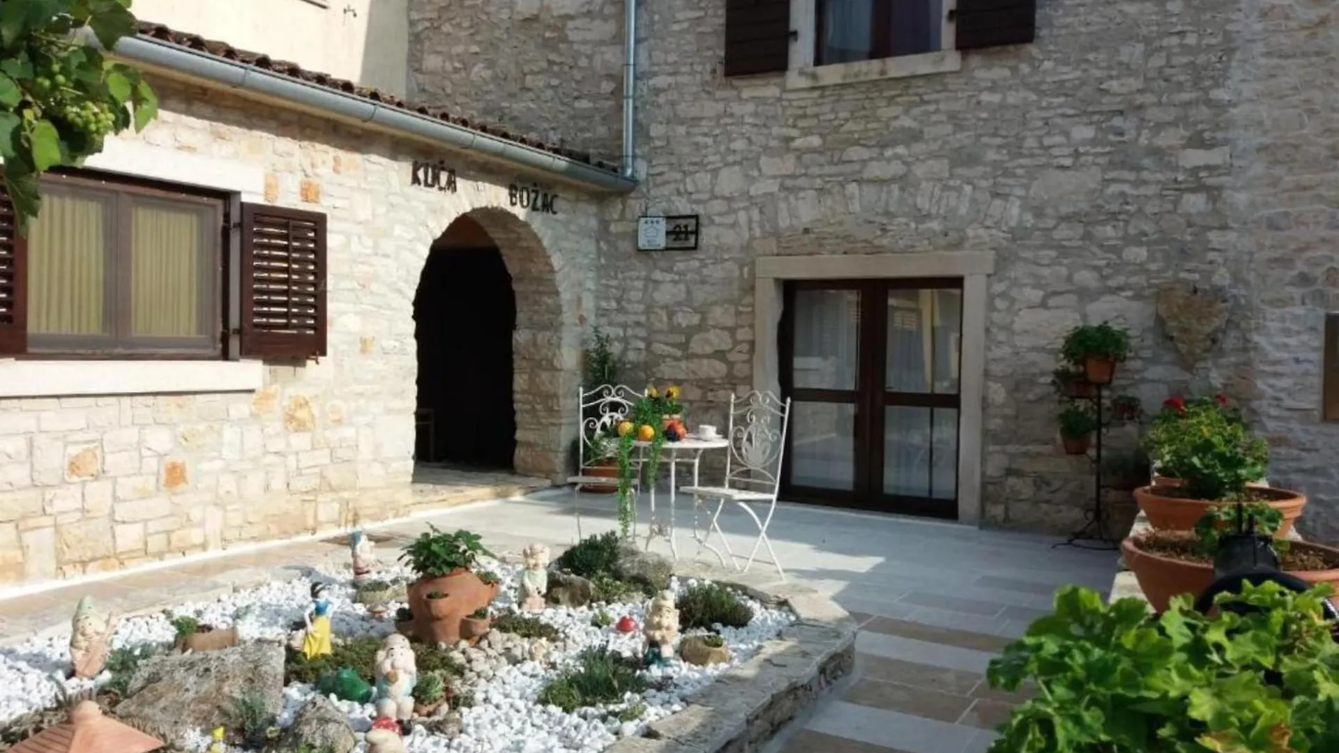 Three Bedroom Holiday Home With Private Pool Vodnjan